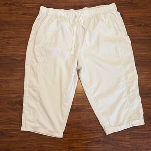 Lane Bryant Women's Soft Slub Capri Pants Plus Size 26/28‎ White Mid-Rise NWT